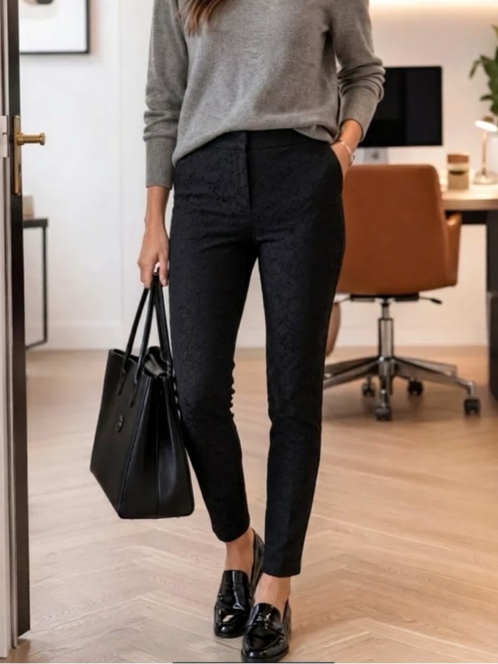 THE ROW $650 • 28” waist / size 4 / 29” inseam • black core stretch-blend pants